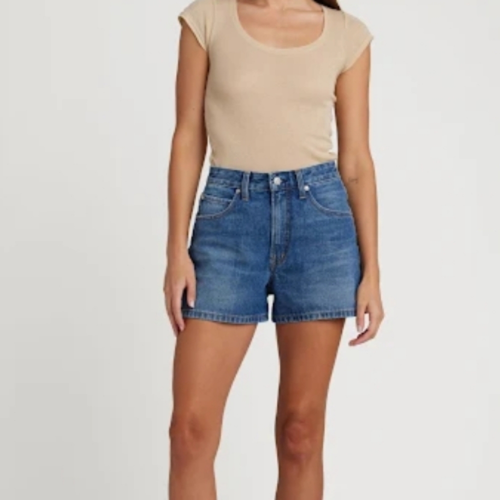 EDWIN  Amber Idle Mid Length Summer Shorts NWT - Size 30